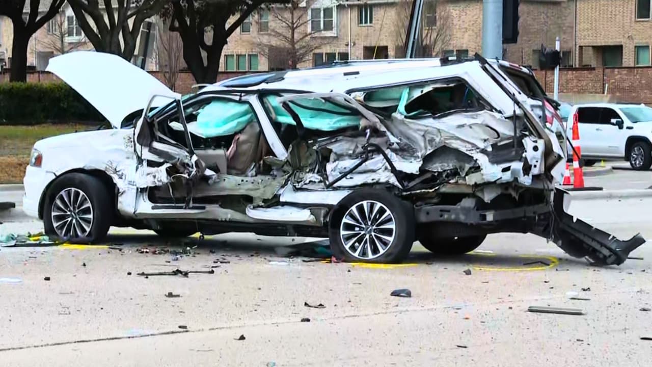 Un mediodía en Plano termina en tragedia: muere un adolescente en choque en Independence Parkway