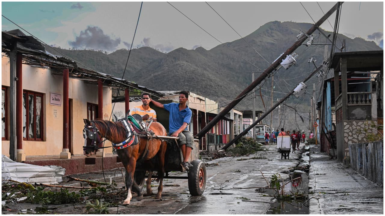 Devastación en Cuba tras paso del huracán Melissa: más de 100 mil personas están incomunicadas