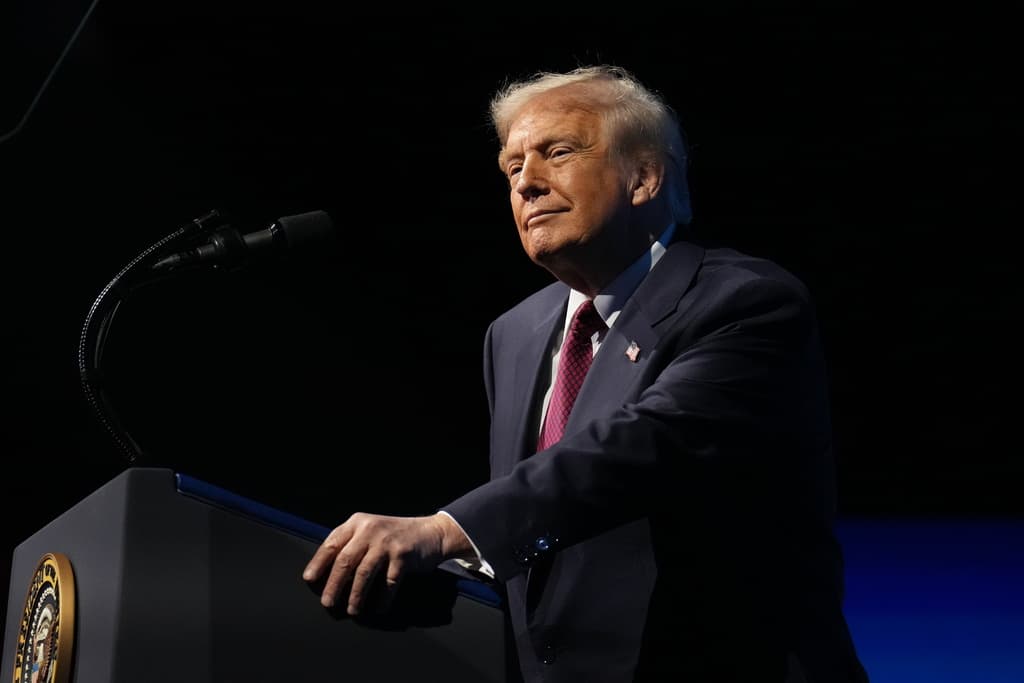 Algunos electores sienten con Trump el mismo descontento económico que hace un año los llevó a votar por él