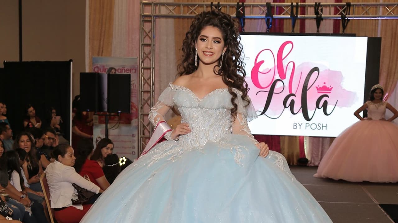 Demandan a tienda de vestidos para quinceañera que cerró abruptamente en Phoenix