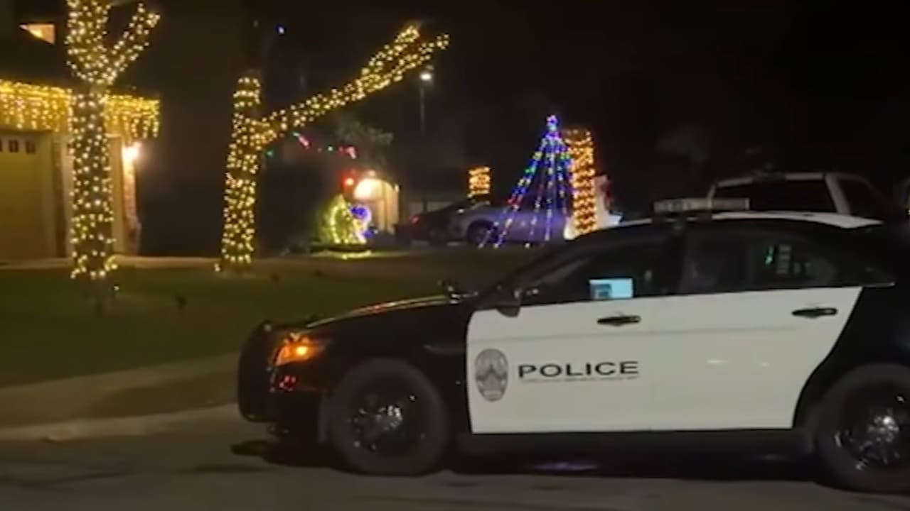 Patrullas de la Policía de Austin y servicios de emergencia acudieron al lugar del tiroteo ocurrido en una vivienda del suroeste de la ciudad.
<br>