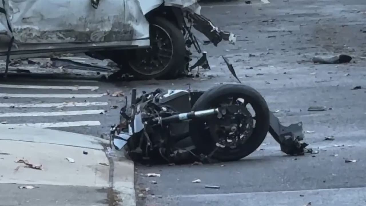 El fatal accidente dejó también miles de dólares en daños materiales.