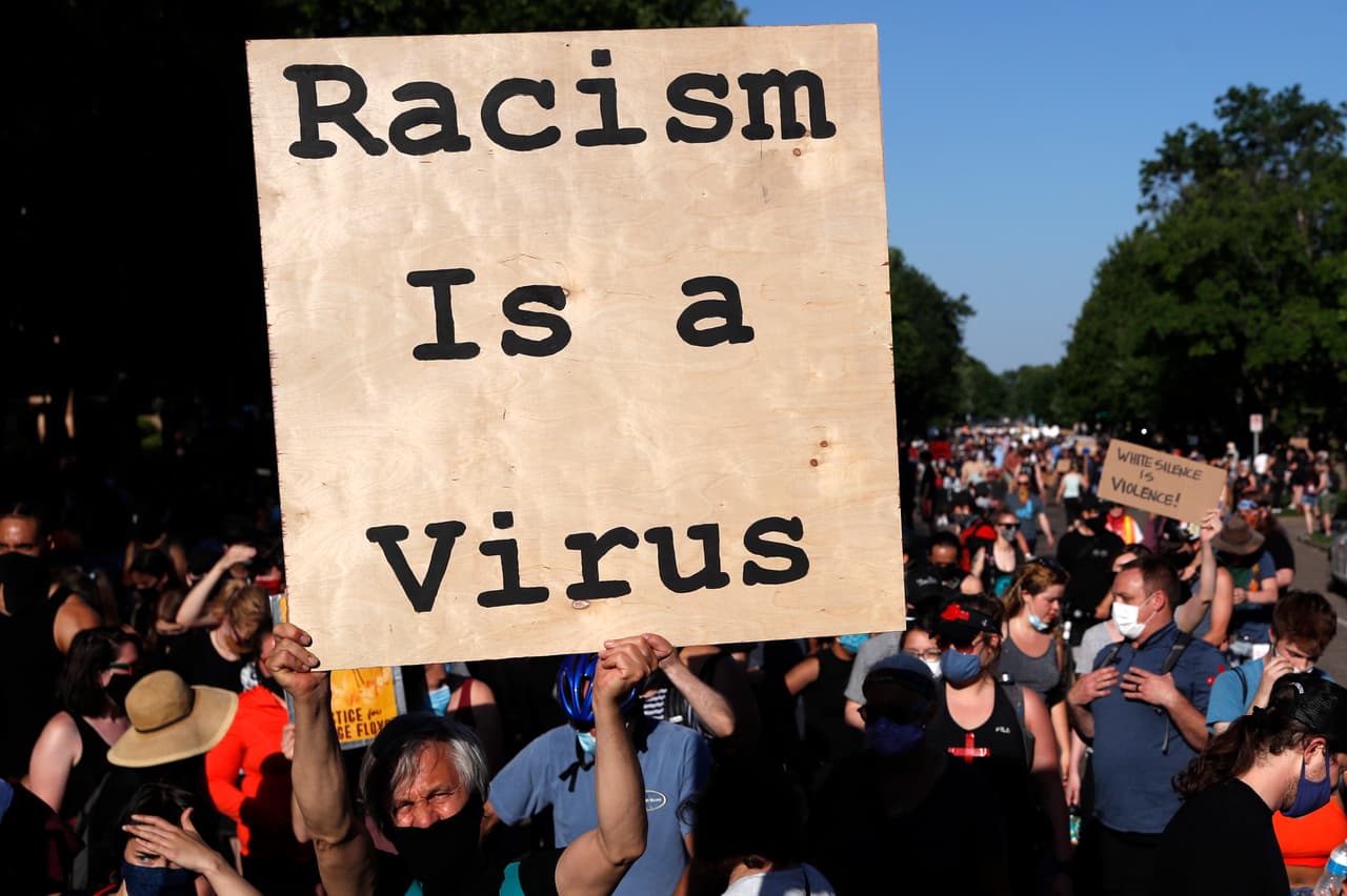 El supremacista blanco de Carolina del Norte que fue condenado por ofender y golpear a su vecino hispano