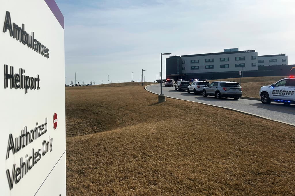 Tiroteo en un hospital en Pensilvania deja a un policía y al atacante muertos