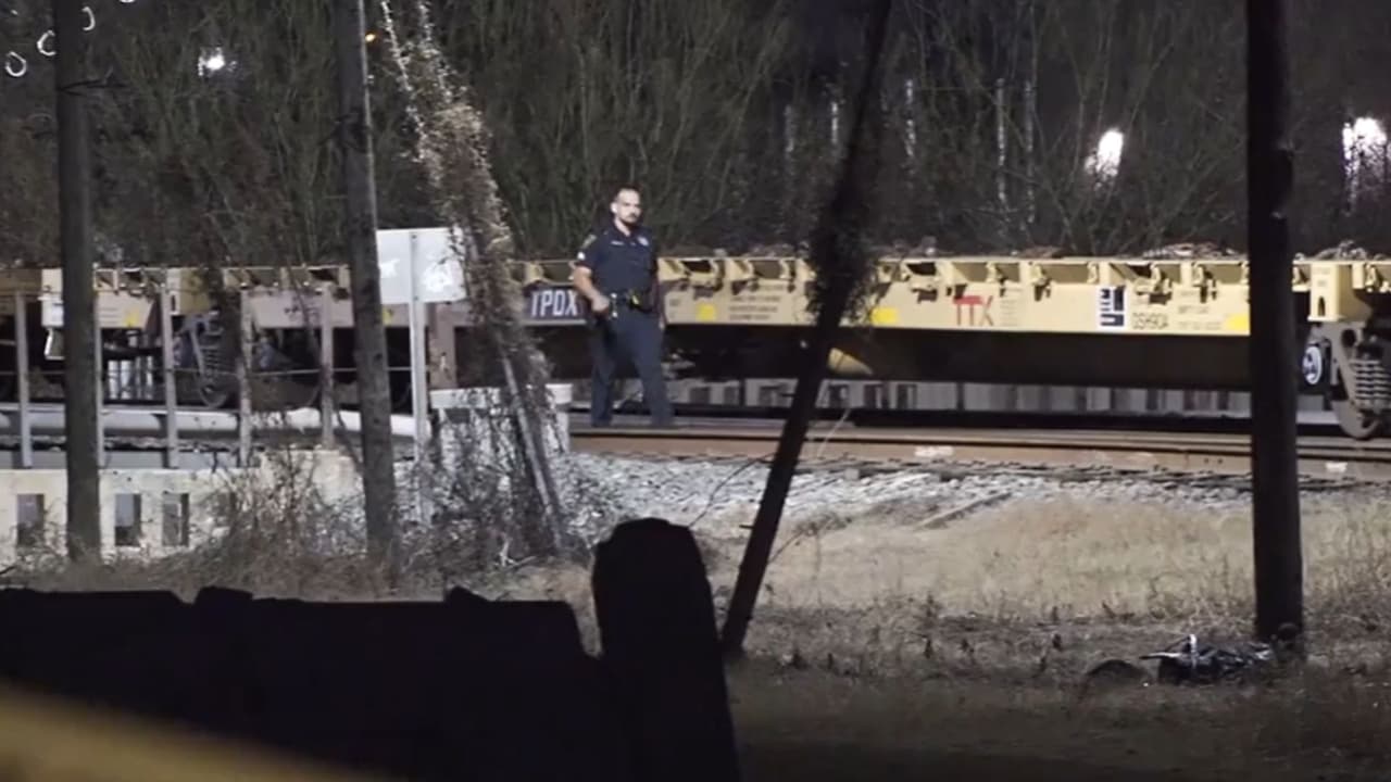 Muere hombre tras ser atropellado por un tren cerca del centro de San Antonio