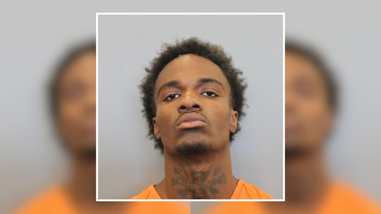 Joven de 18 años está acusado de asesinar a una mujer para robarle su bolso tras salir del MD Anderson Cancer Center