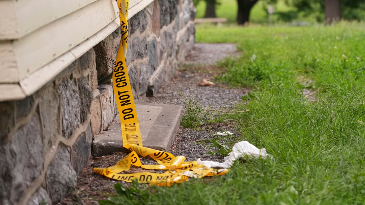 Un hombre y un adolescente mueren en tiroteo durante venta de relojes Rolex en Filadelfia