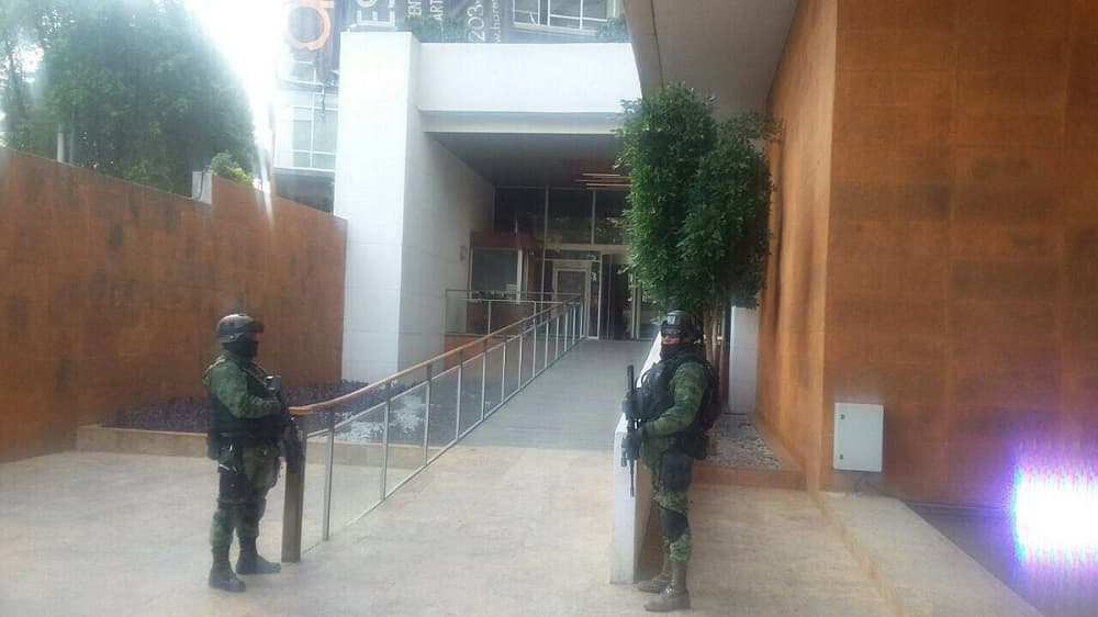 López fue trasladado a las instalaciones de la Subprocuraduría Especializada en Investigación de Delincuencia Organizada (Seido).