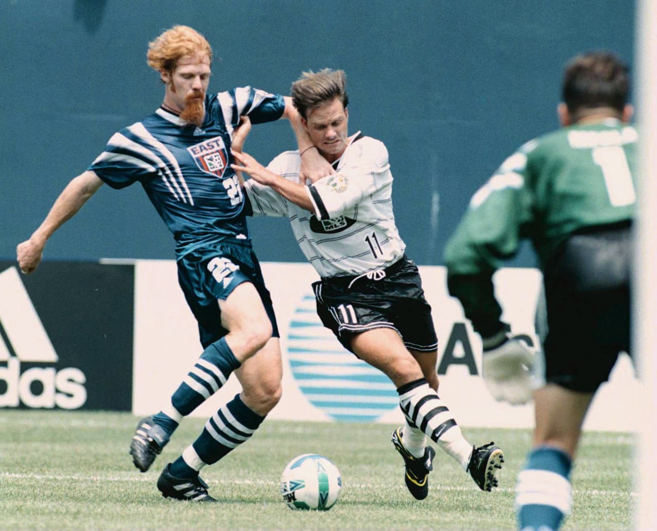 Dos héroes nacionales que se ganaron el respeto mundial durante el Mundial de USA 1994, fueron los seleccionados estadounidenses Alexi Lalas y Eric Wynalda, quienes fueron rivales en los All-Star Games de los 90’s.