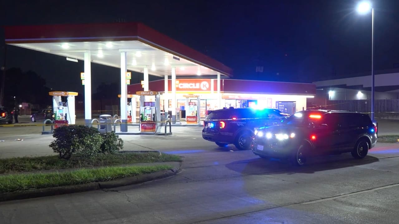 Un adolescente muere baleado en una gasolinera al sur de Houston