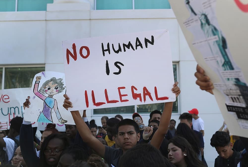 Protesta en el sur de la Florida en noviembre de 2016 para solicitar a las autoridades la protección de los inmmigrantes indocumentados.