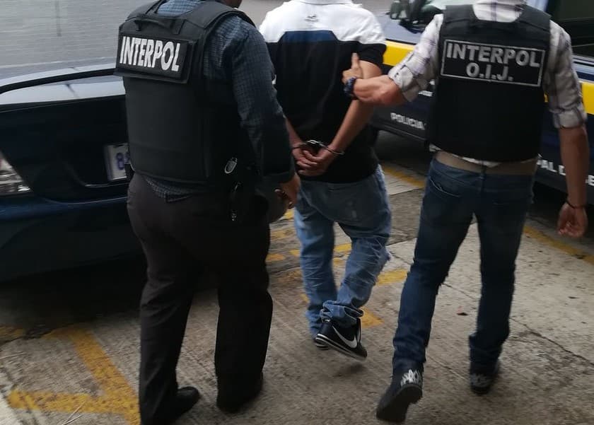 Fugitivo vivió 21 años en Costa Rica como un “empresario canadiense”: así lo atrapó el FBI