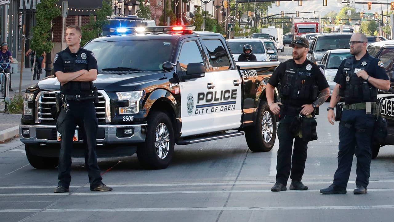 Profesor acusado de abuso sexual de al menos dos estudiantes dejó el país y volvió a su natal Brasil