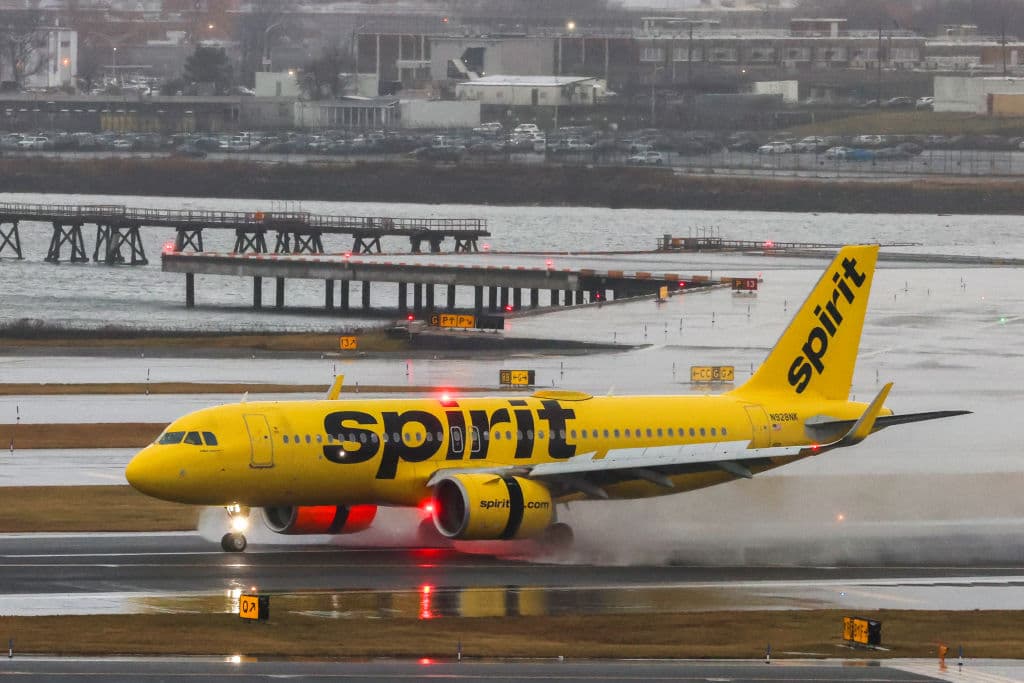 Falla en el piloto automático: El susto del vuelo de Spirit Airlines que sacudió a 182 pasajeros