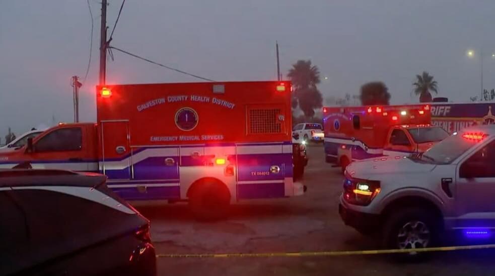 Al menos 6 muertos tras estrellarse un avión militar mexicano en Texas