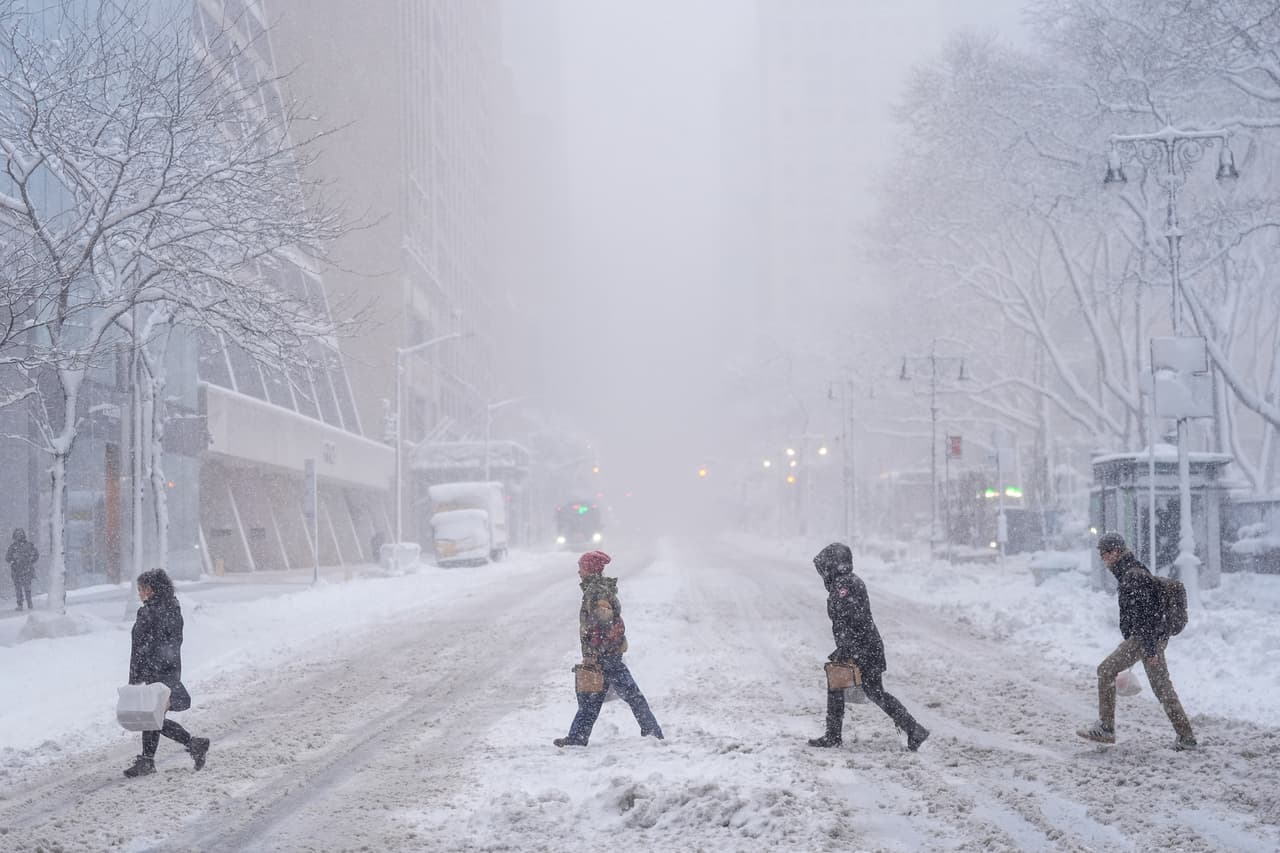 Tormenta invernal: ¿Hacia dónde avanza hoy la enorme masa de aire ártico que amenaza a EEUU?