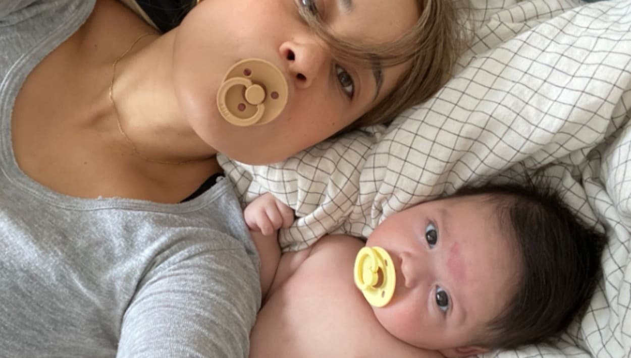 Como parte del proceso judicial, al hombre se le ha emplazado en múltiples ocasiones para llegue ante la justicia y entregue al menor. Sin embargo, no se ha presentado y tampoco ha sido privado de su libertad.