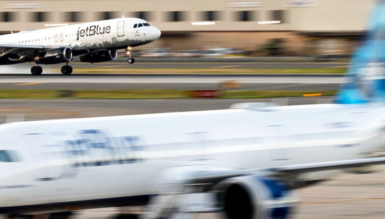 Suspensión de vuelos de JetBlue, ¿cómo impactó en el aeropuerto Luis Muñoz Marín?