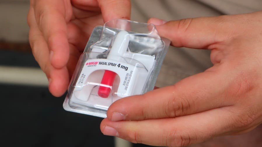 Muertes por sobredosis en EEUU alcanzaron el nivel más bajo en cinco años