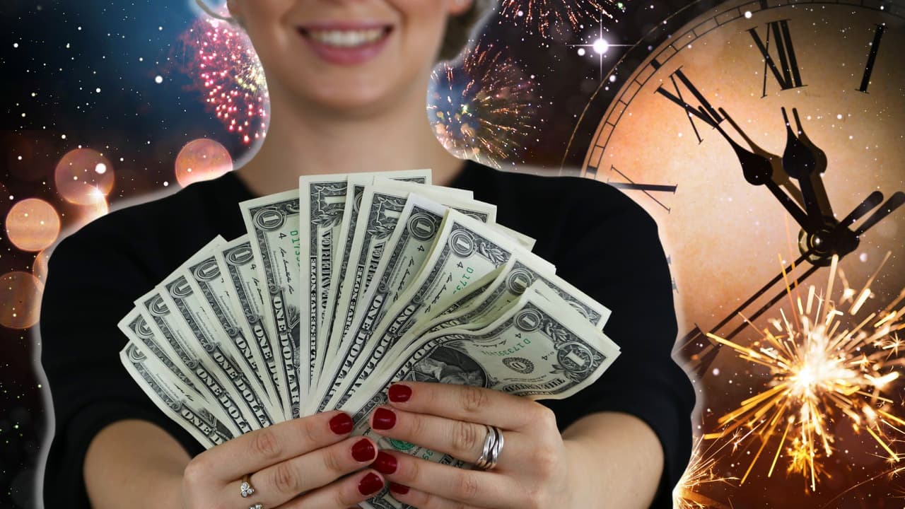 Año Nuevo en California: un economista comparte 3 rituales para atraer dinero en 2024