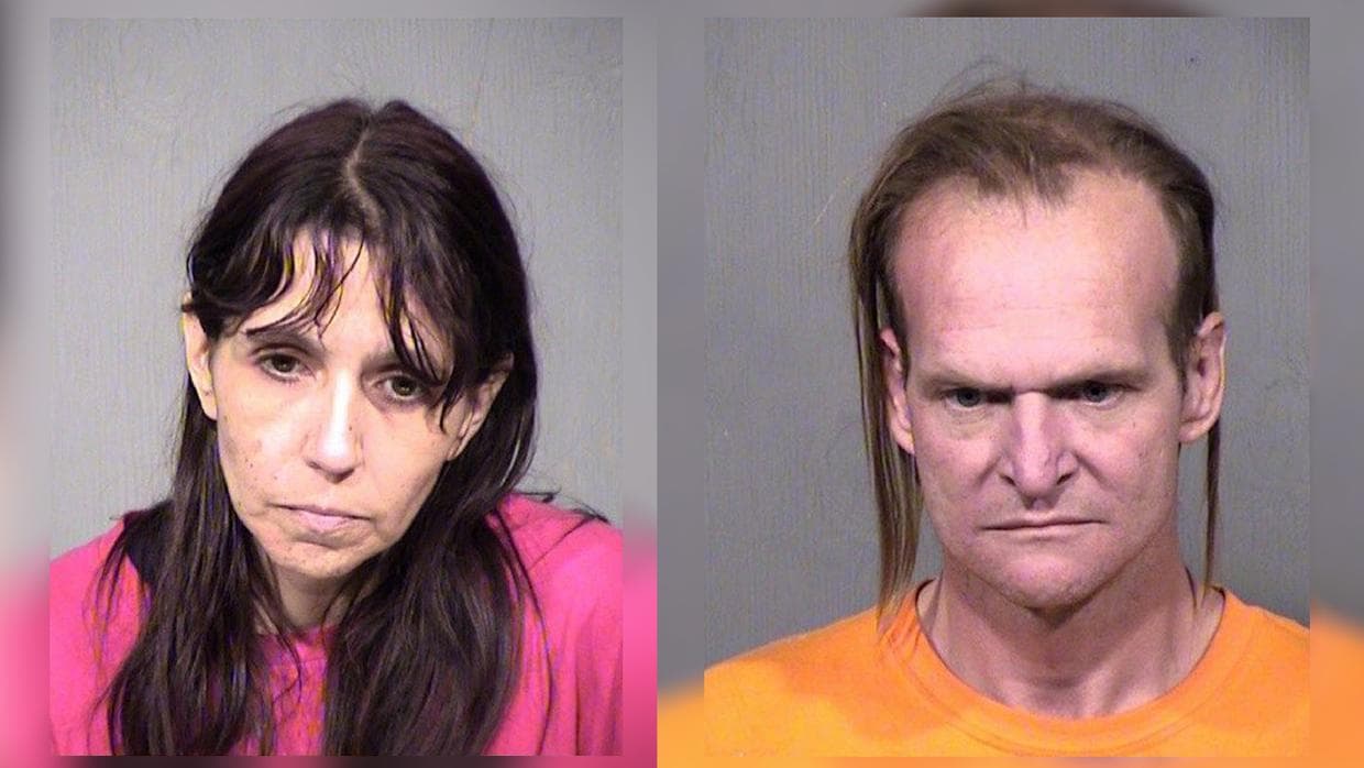 <b>Arrestan a una pareja por video donde la mujer tiene relaciones con un perro</b> Melessa Ann Martínez, de 44 años, y su esposo, Roy Lee Johnston, de 39 años, fueron arrestados el pasado 29 de noviembre y enfrentan un cargo por zoofilia o bestialismo.
<br>