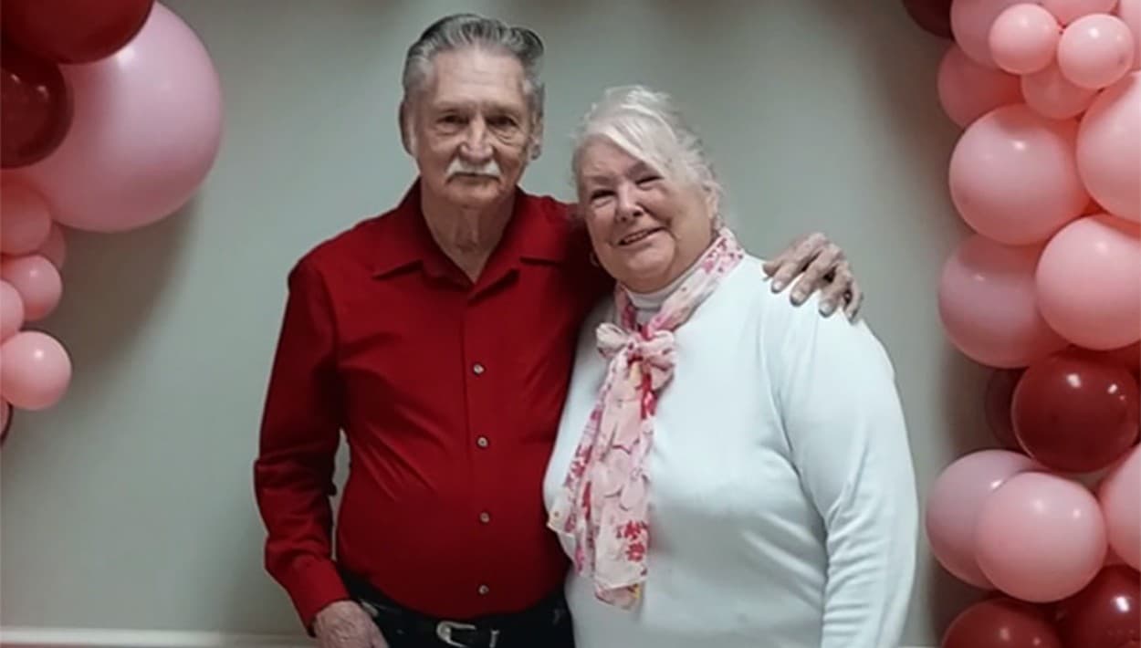 Un abrazo más fuerte que Helene: Marcia y Jerry mueren tan juntos como en sus 50 años de casados