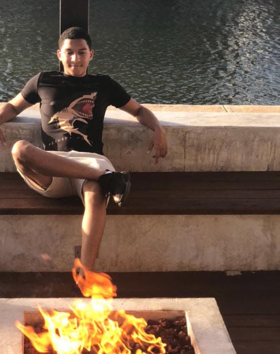 En su biografía de esa red social, el joven escribió estas palabras: "Honor, lealtad y respeto".
<br>