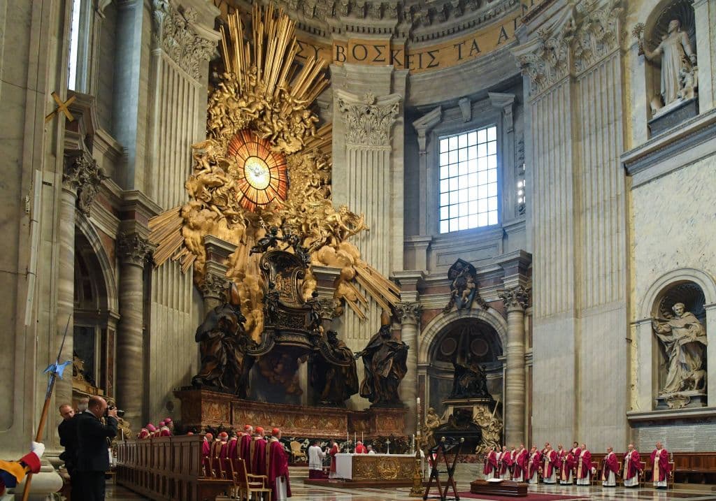 Después de la denuncia, la Iglesia decidió suspenderlo sus funciones mientras lleva a cabo la investigación pertinente.