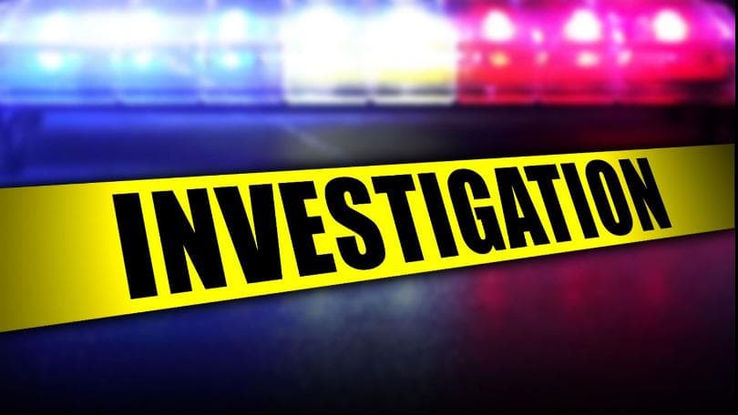 Un adolescente de 15 años ataca a balazos a policías para evitar ser arrestado; daña una patrulla