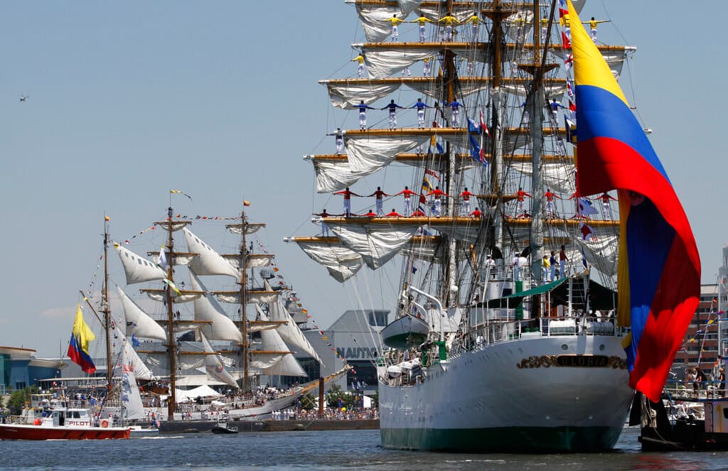 Buque ARC Gloria, insignia oficial de la Armada de Colombia, llega a NYC el sábado