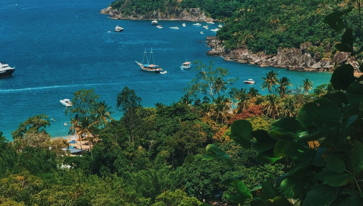 Destinos poco conocidos para viajar en 2026: experiencias menos afectadas por el turismo masivo