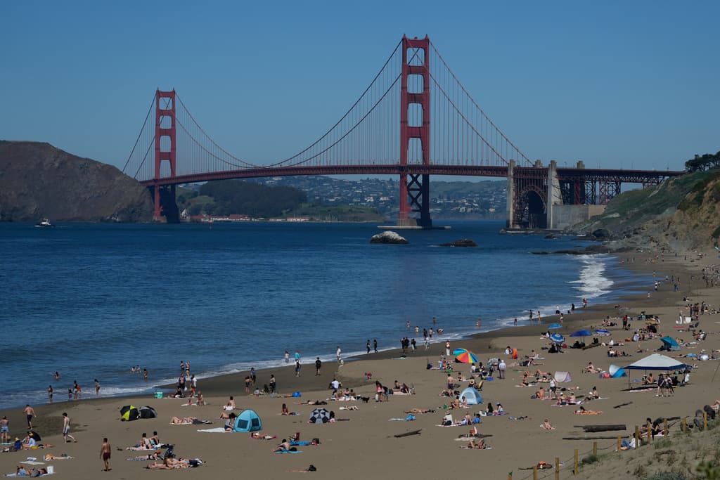 El tiempo en EEUU para mañana viernes: calor récord para la fecha en el Oeste y riesgo de incendios en las Llanuras centrales