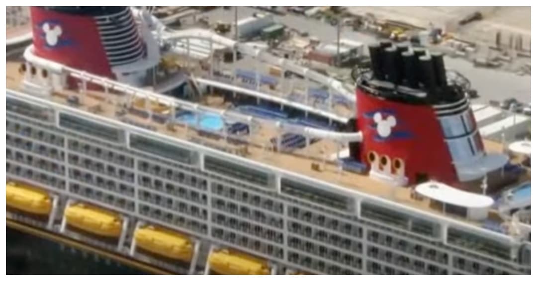 Niña cayó de un crucero de Disney y su padre saltó para rescatarla