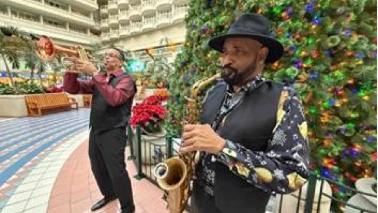 Aeropuerto Internacional de Orlando se llena de música y magia esta temporada navideña