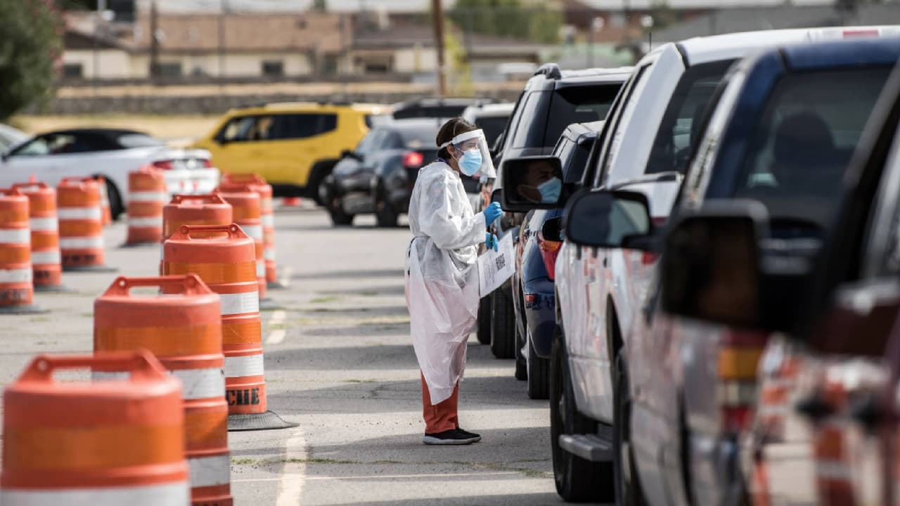 Te decimos dónde puedes hacerte la prueba del covid-19 en Phoenix y Tucson