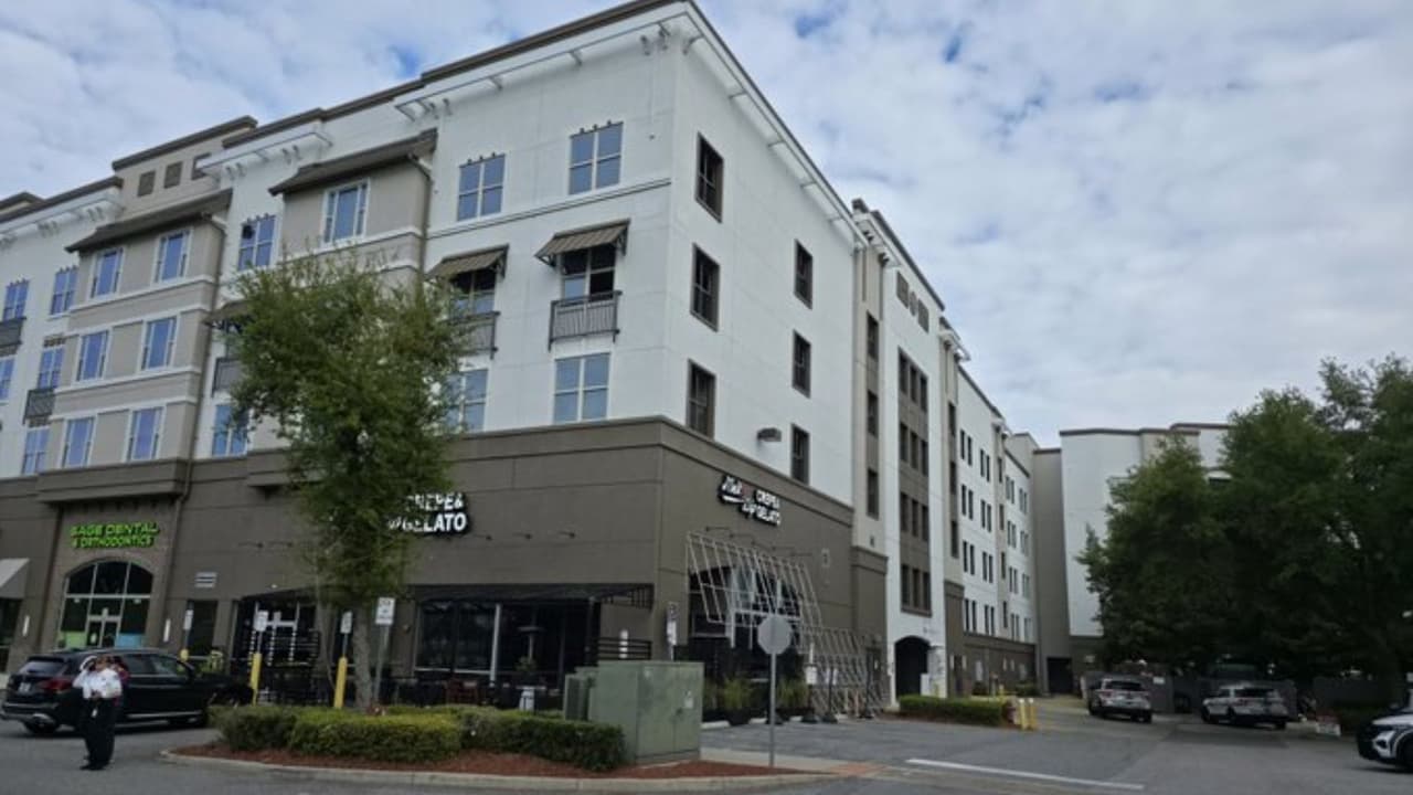 Evacúan 200 apartamentos en Orlando por riesgo estructural