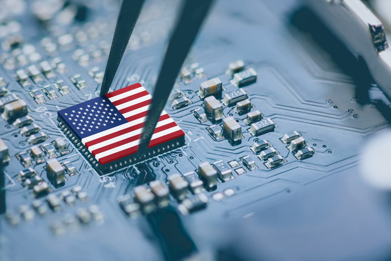 Cómo Estados Unidos está ganándole a China la 'guerra de los microchips'