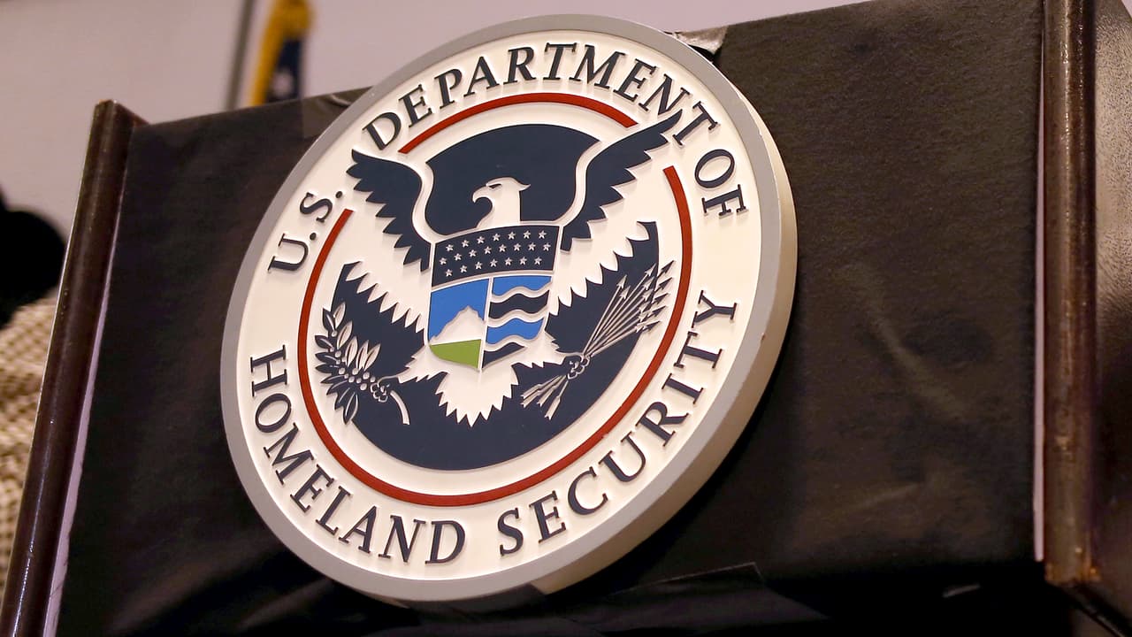 Los republicanos de la Cámara rechazan el plan del Senado para reabrir el DHS