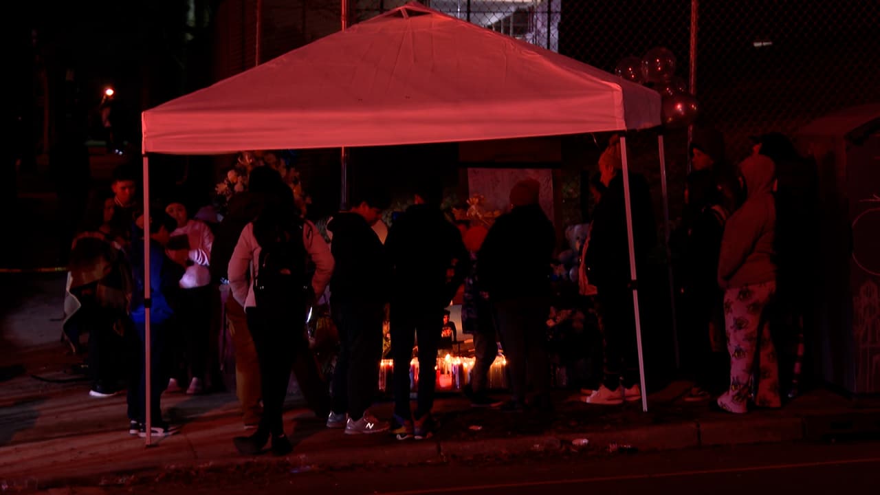 Las autoridades no han confirmado la información,
<b>pero testigos del accidente señalaron a Univision que el conductor fue retenido </b>y otros dos pasajeros huyeron del accidente.
<br>