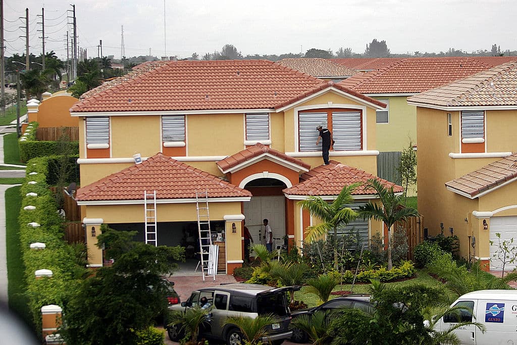 Una aseguradora pide más del doble… y consigue 31.5%: suben seguros por huracanes en Florida