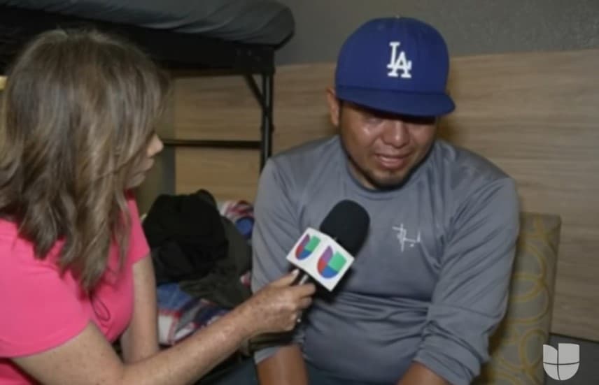 Llorando, José dice que “debería haber cuidado” a su hermano, y pide “que
<b><a href="https://www.univision.com/local/tampa-wvea/accidente-bus-florida-ocala-trabajadores-agricolas-hermano-victima-evarardo-ventura" target="_blank">me perdonen, porque no lo pude cuidar</a></b>” . Pide ahora ayuda para poder llevar los restos de Evarardo a su tierra natal, a donde pueda descansar.