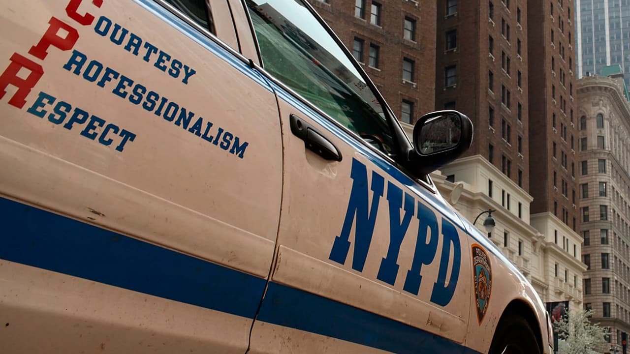 Encuentran cuatro personas sin vida al interior de un apartamento en El Bronx