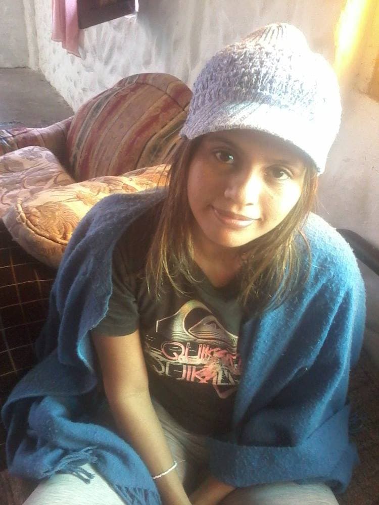 <b>Paola Andreína Ramírez Gómez</b> was 23 years old. Like Moreno, she died April 19 from a gunshot wound to the head, in the western state of Táchira. The Venezuelan prosecutor's office confirmed the death occurred in a square in that city and explained, without giving more details, that the girl was passing through when she was beaten. Witnesses quoted by different media say that the shot was made by the "collectives."