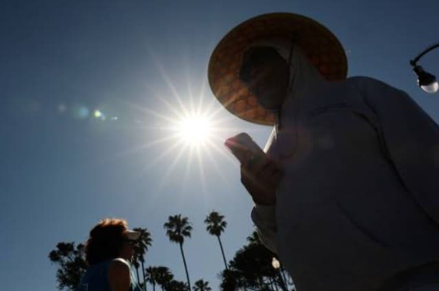 Ola de calor histórica en EEUU: calor extremo se extenderá a todo el país y romperá 200 récords