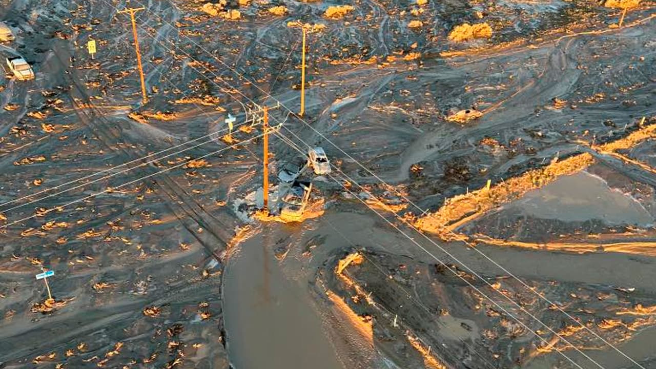 Localizan carro de hombre desaparecido durante lluvias en California; hallan cadáver al interior