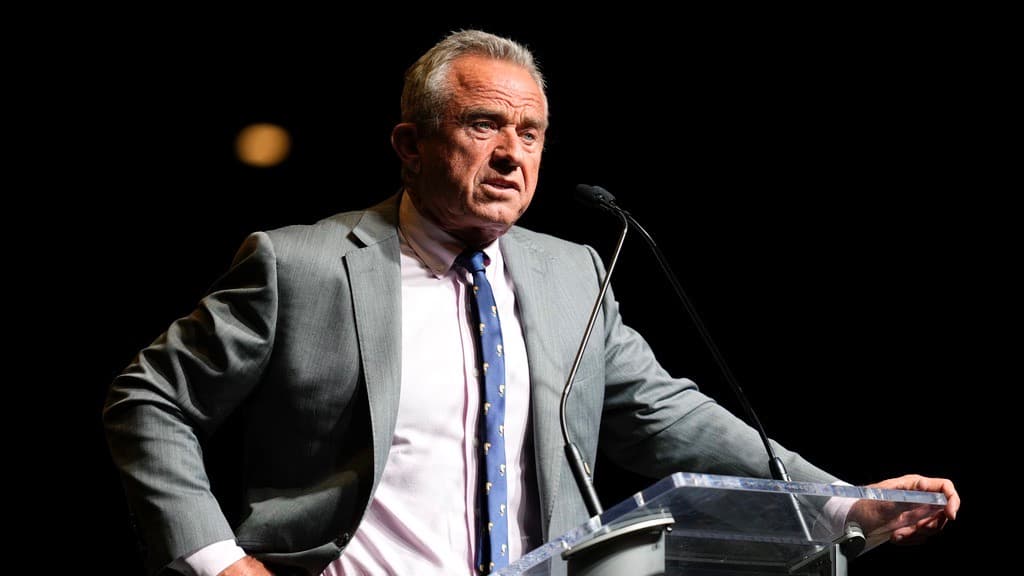 De las vacunas causan autismo al wifi da cáncer: las declaraciones más infundadas de Kennedy Jr.