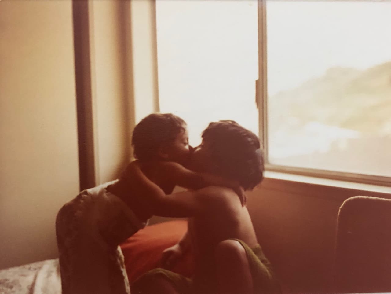 "Mi nombre es Paola y mi madre abortó para que mi hermano y yo pudiéramos sobrevivir en EEUU"