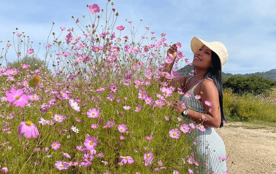 <b>#4 Creó su propia definición de belleza </b>
<br>
<br>La
<a href="https://www.univision.com/entretenimiento/cultura-pop/tiktok-selena-gomez-yalitza-aparicio-lecciones">cuenta de TikTok de Yalitza Aparicio está repleta de mensajes de amor propio</a>. El pasado octubre, publicó uno de los videos más sentidos, haciendo ‘lip sync’ de un audio que recita: “eres perfecta, porque eres rara, loca y auténtica… y en eso consiste la belleza”.
<br>