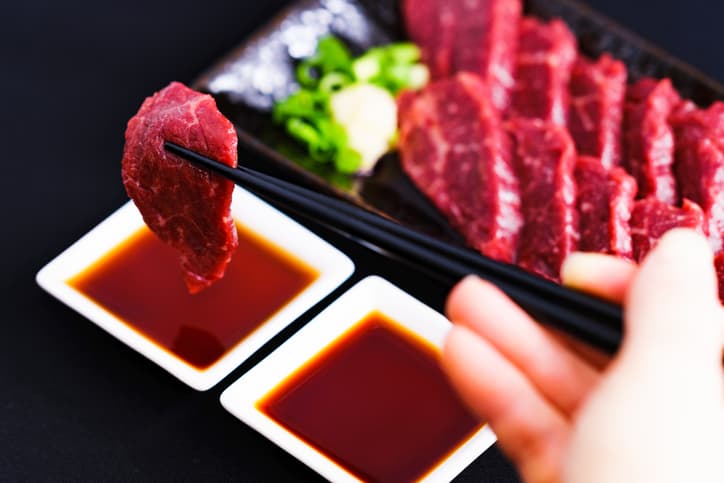 ¿La carne roja es la única culpable del cáncer de colon? Un estudio lo replanteó