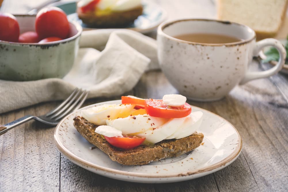 El hallazgo en arroz, café, huevos y pescados de químicos tóxicos que pueden albergarse en tu sangre o en la leche materna